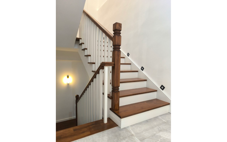 Avcılar Ahşap Merdiven Tasarımı ve Uygulaması