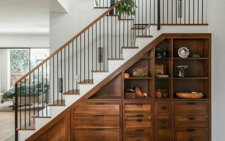 Esenler Ahşap Merdiven Tasarımı ve Uygulaması